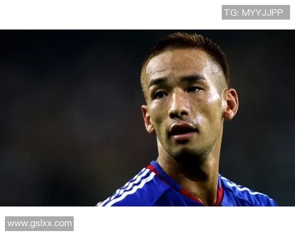 聚焦当代足球运动员成长路径与技战术全面发展的深度观察趋势解析